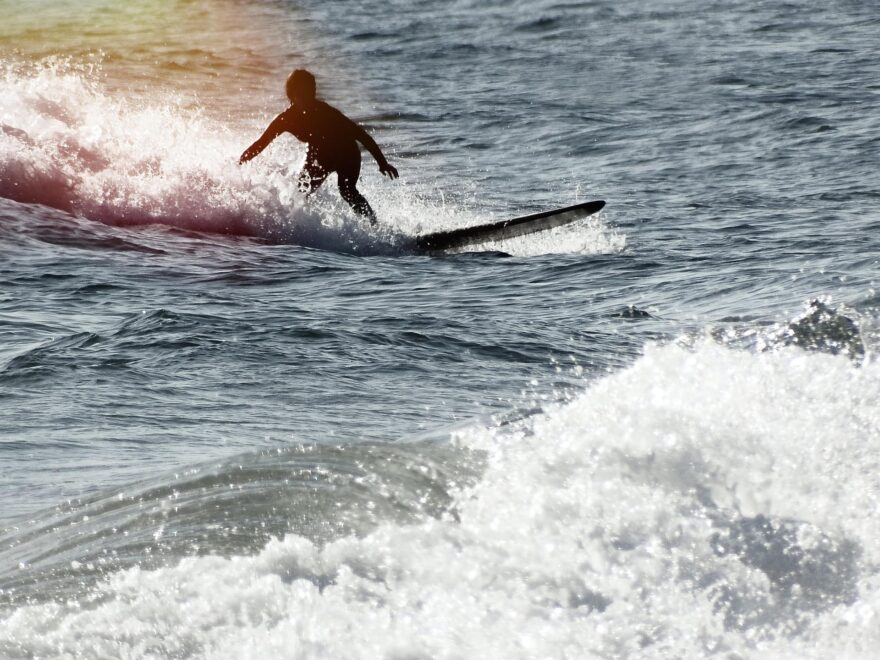 青森の海でサーフィン！太平洋側・日本海側のサーフポイント3選！